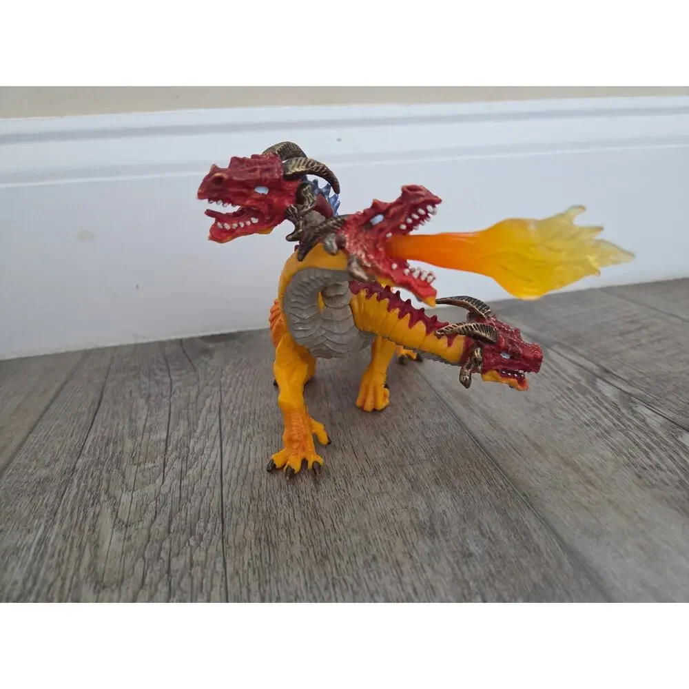 Safari Ltd. 2010 Three-Headed Fire Dragon‎